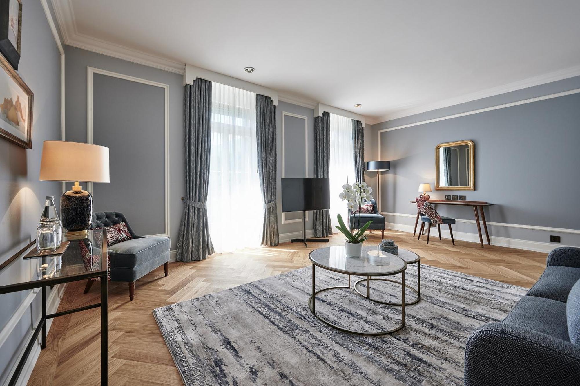 Victoria Jungfrau Grand & Hotel 5*